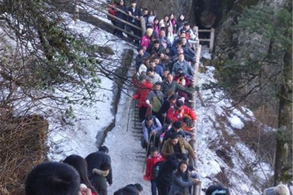 乐山峨眉山旅游攻略 峨眉山旅游攻略一日游
